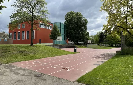 Terrain école place