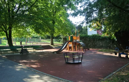 Place de jeux du parc des Délices