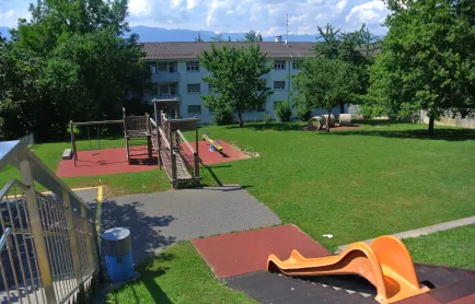 Place de jeux de l'école Village